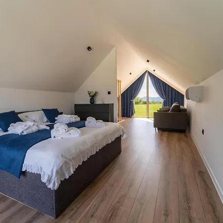 Village Resort Sauna & Jacuzzi & Netflix Tworkowa Екстер'єр фото