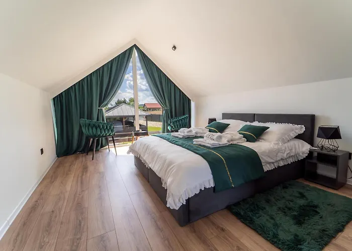 Village Resort Sauna & Jacuzzi & Netflix