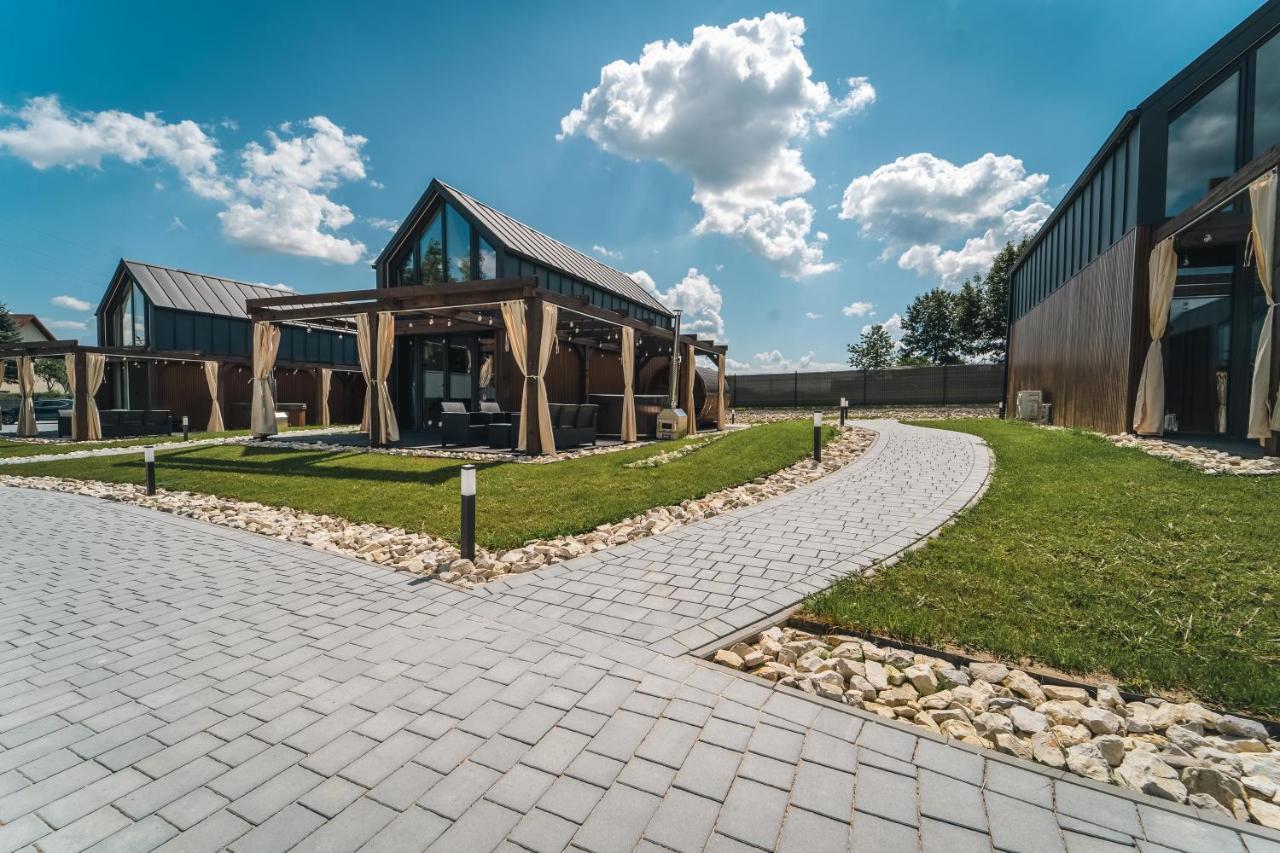 Village Sauna & Jacuzzi & Netflix Tworkowa