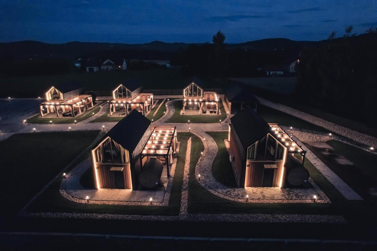 Holiday home Village Sauna & Jacuzzi & Netflix *
