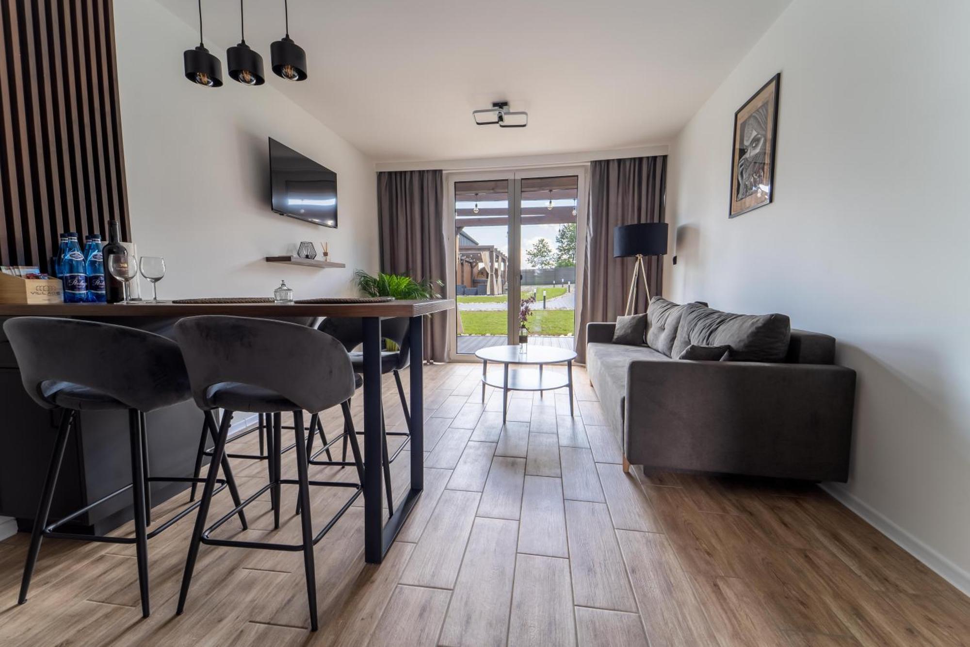 Village Sauna & Jacuzzi & Netflix Holiday home *